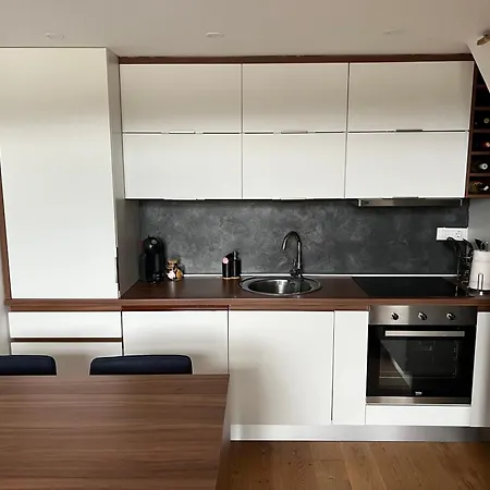 Apartment The View - To Door